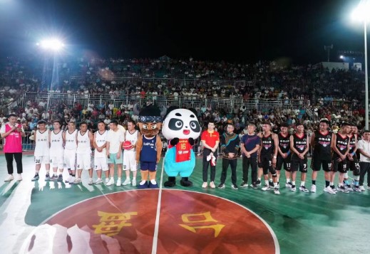 中国银联助力“村BA”，为拼搏喝彩3.jpg