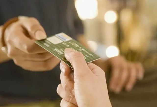 最新数据发布：移动支付大幅增加、信用卡逾期下降