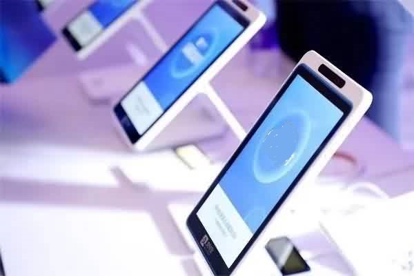 如何在手机钱包中绑定银行卡（信用卡片）？