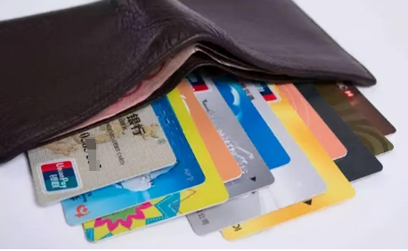信用卡额度提升秘籍：月刷卡要超过10次交易？