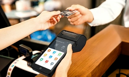 2025版信用卡降额应对全攻略：合规用卡与重建信任！